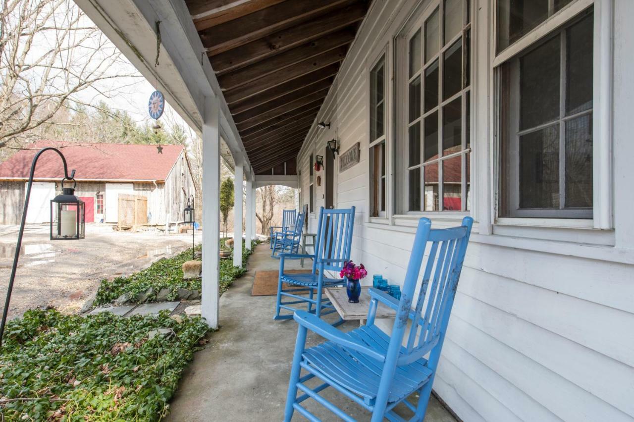 The Egremont Village Inn South Egremont Ngoại thất bức ảnh